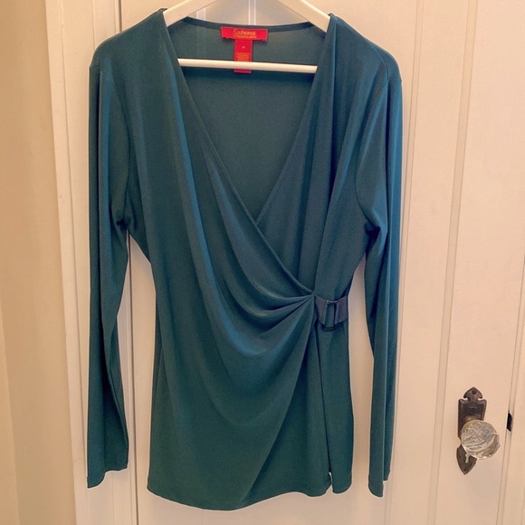 NWOT Silky green top - Picture 2 of 7